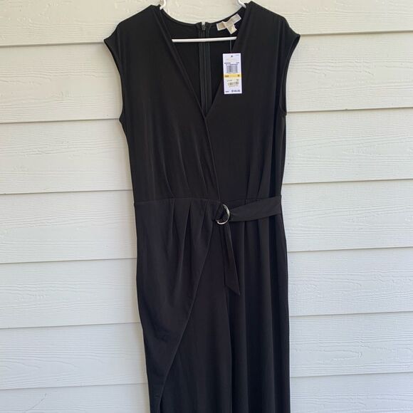 Micheal Kors black jumpsuit with belt. Sleeveless size M - Picture 2 of 8